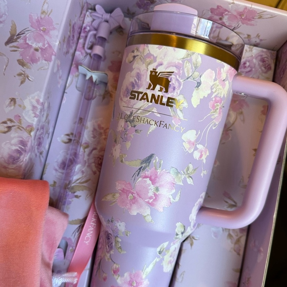 STANLEY x Love Shack Fancy Quencher 40oz in Happy Thoughts